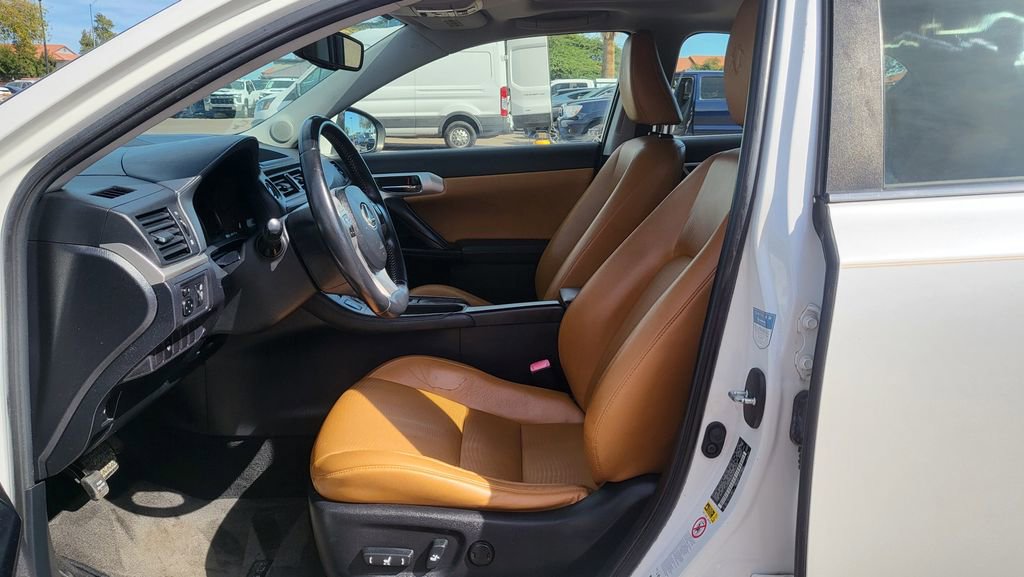 Used 2012 Lexus CT 200h Premium w/ Premium Audio Pkg image 24