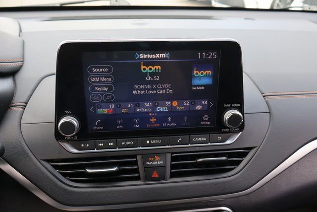 Used 2021 Nissan Altima 2.5 SR w/ SR Premium Package image 23