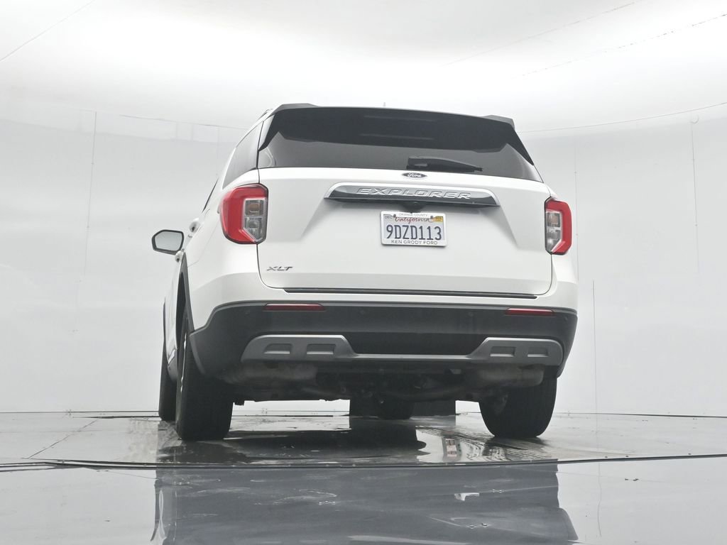 Certified 2022 Ford Explorer XLT w/ Equipment Group 202A image 56