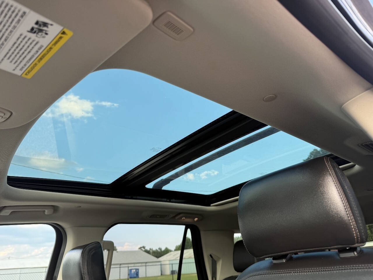 Used 2018 Ford Expedition Max Platinum RWD image 23