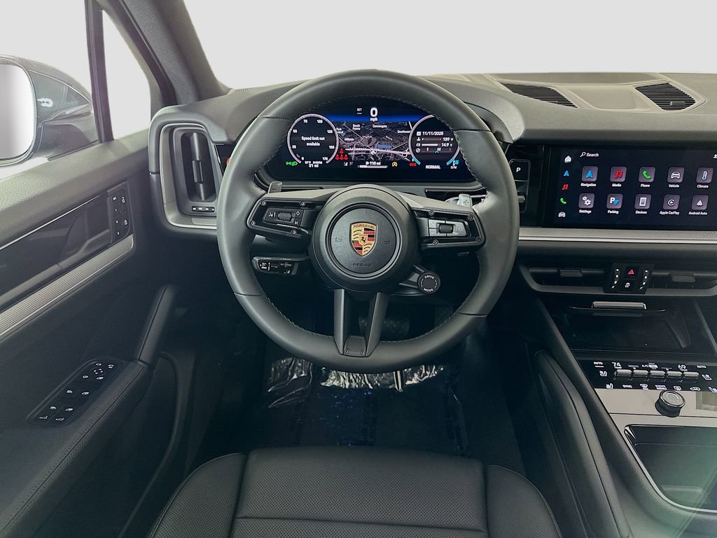 Certified 2025 Porsche Cayenne AWD/4WD image 25