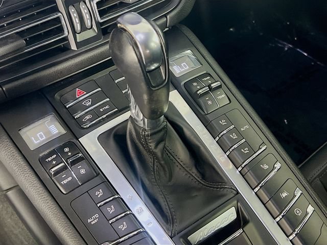 Used 2019 Porsche Macan AWD/4WD image 24