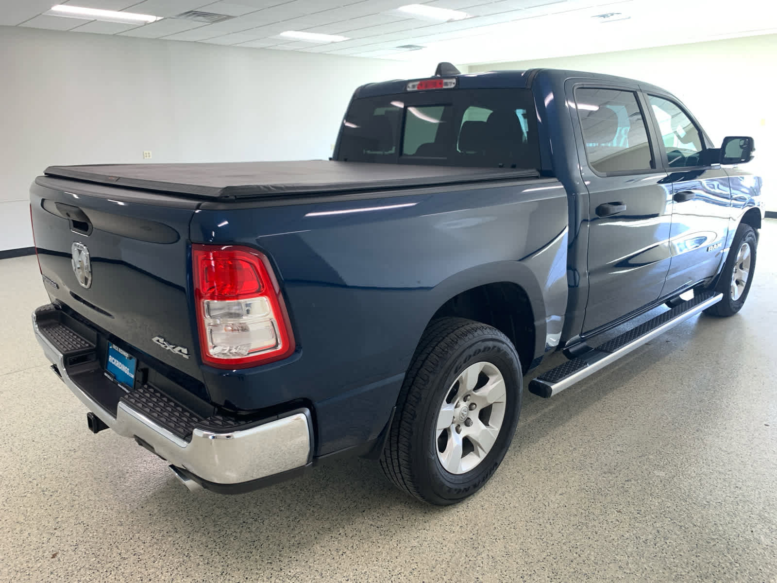 Used 2023 RAM 1500 Big Horn AWD/4WD image 8