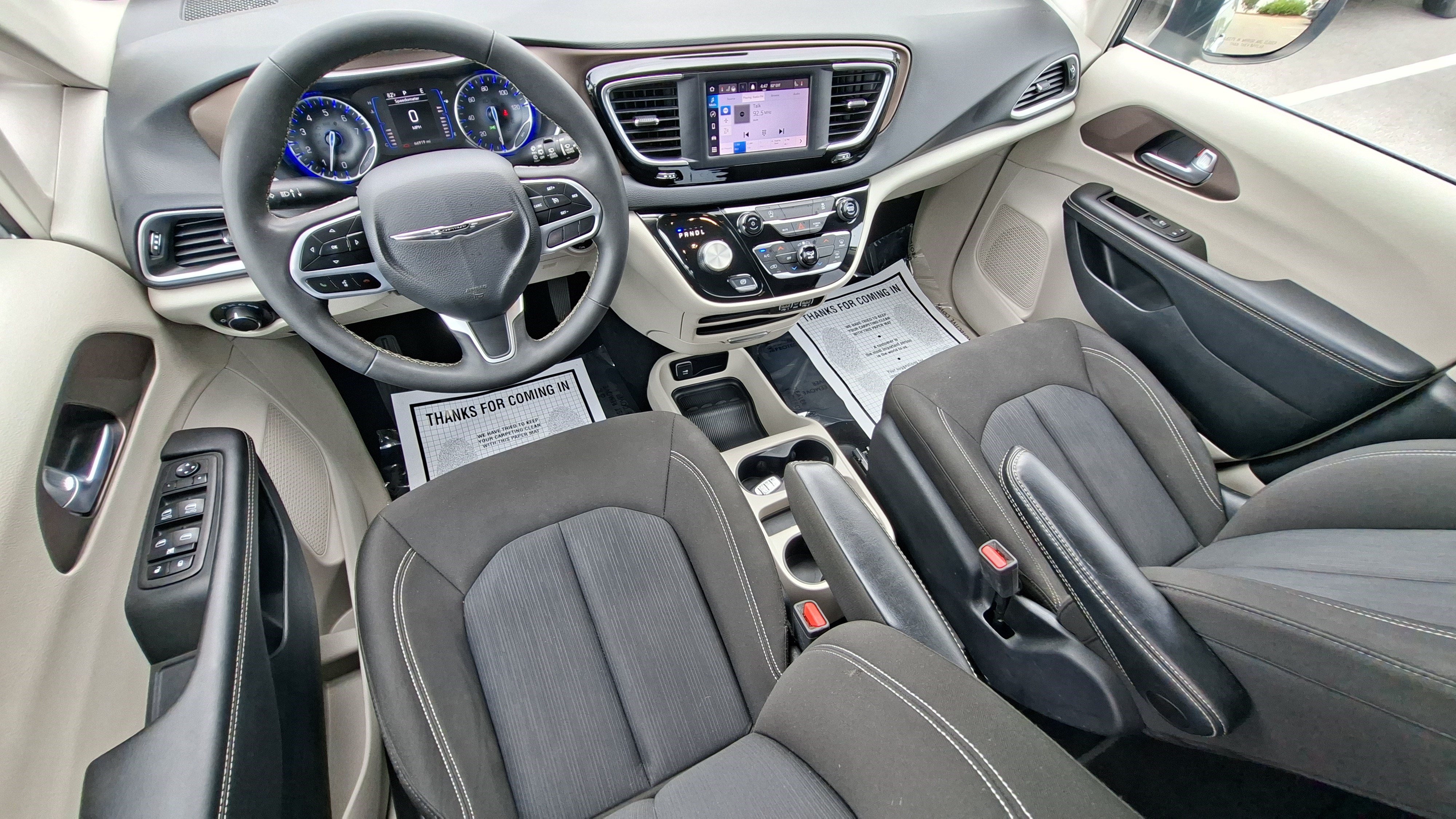 Used 2023 Chrysler Voyager LX FWD image 19