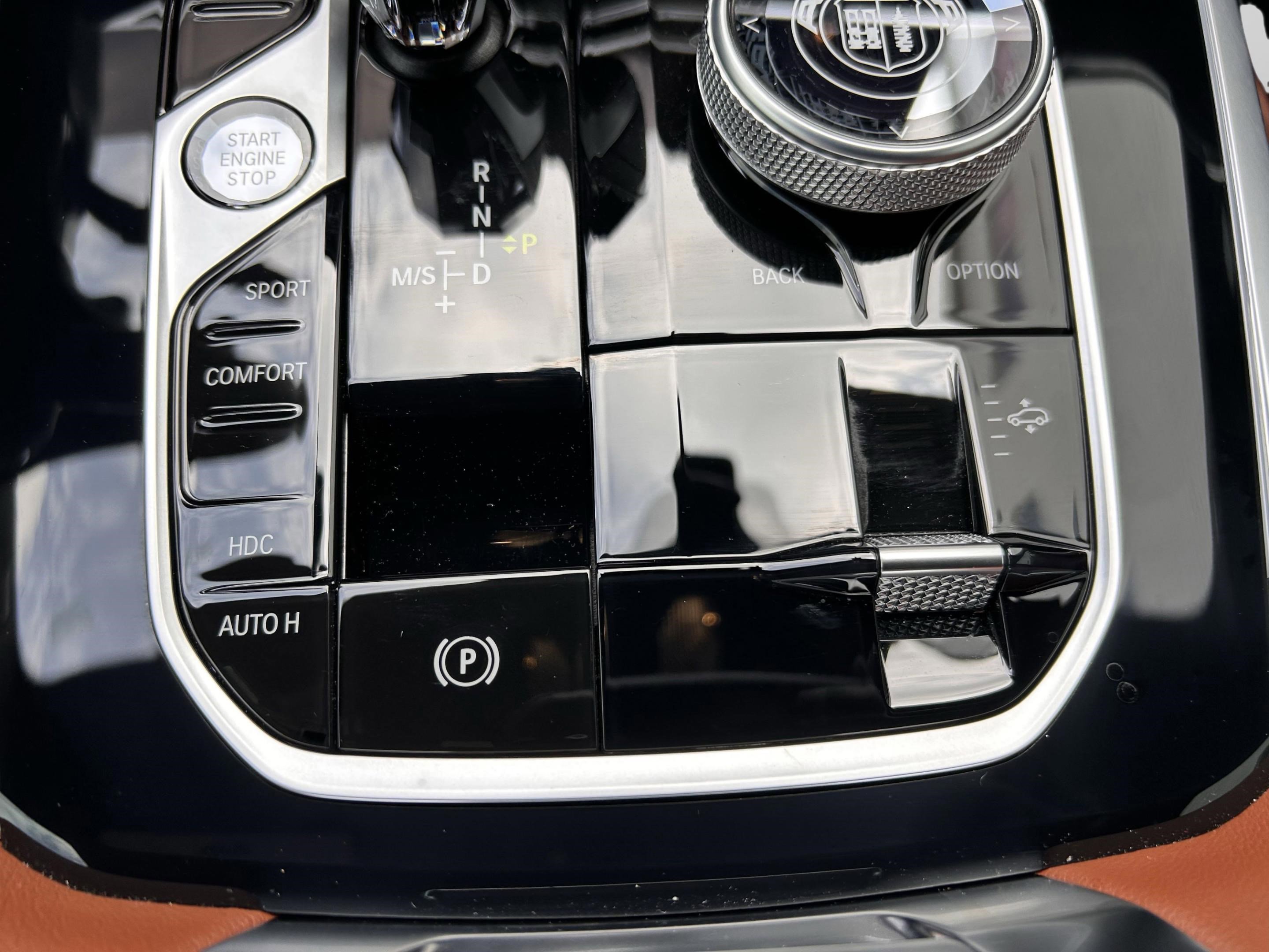 Used 2026 BMW ALPINA XB7 image 13