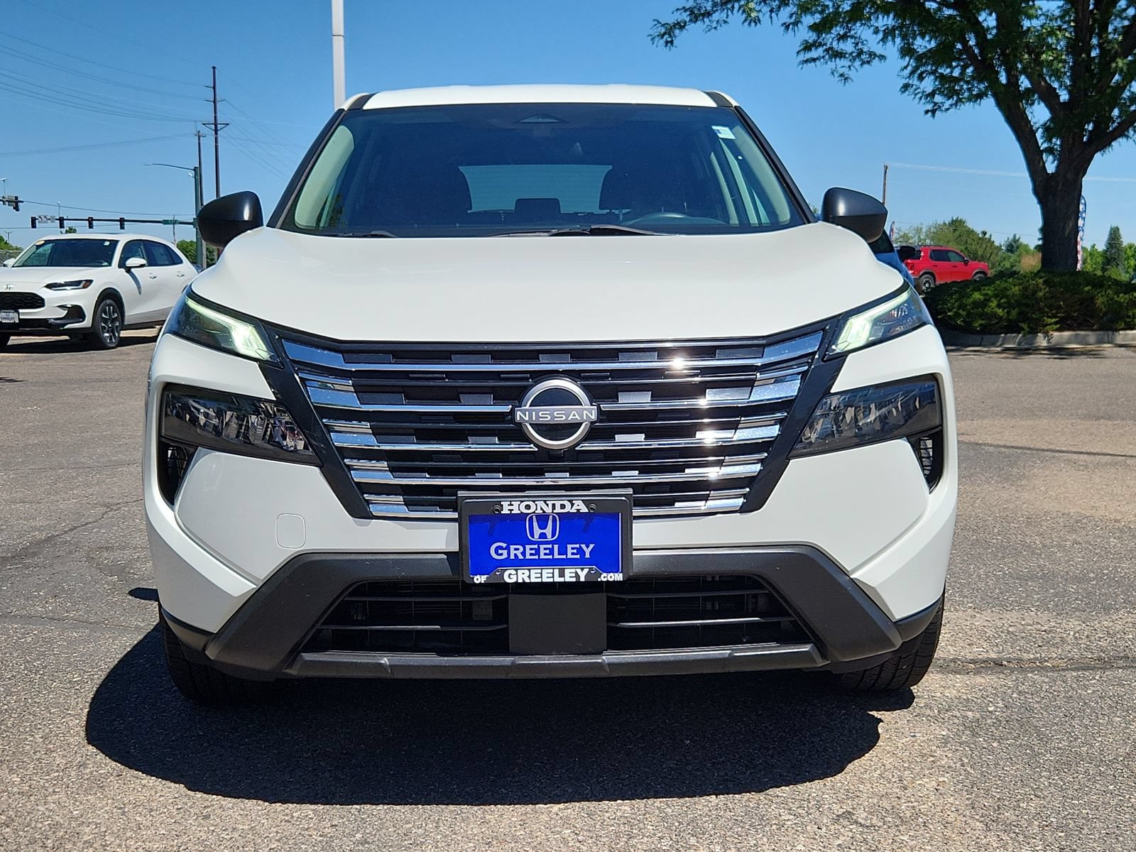 Used 2024 Nissan Rogue S AWD/4WD image 8