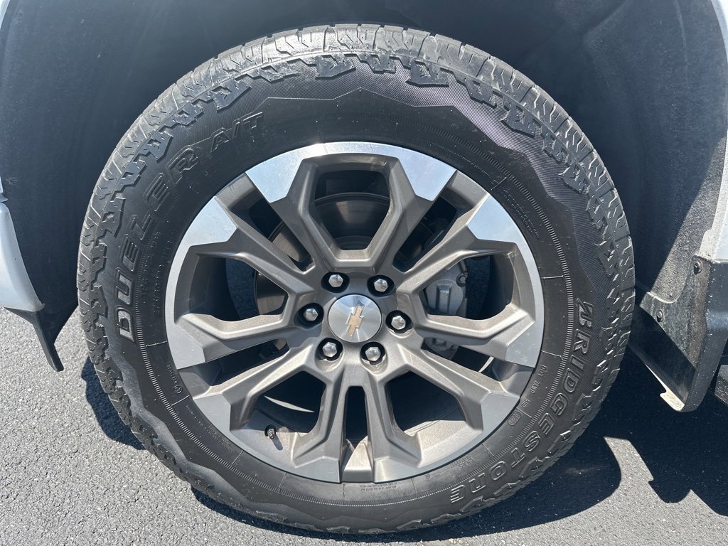 Used 2023 Chevrolet Silverado 1500 High Country w/ Technology Package image 14