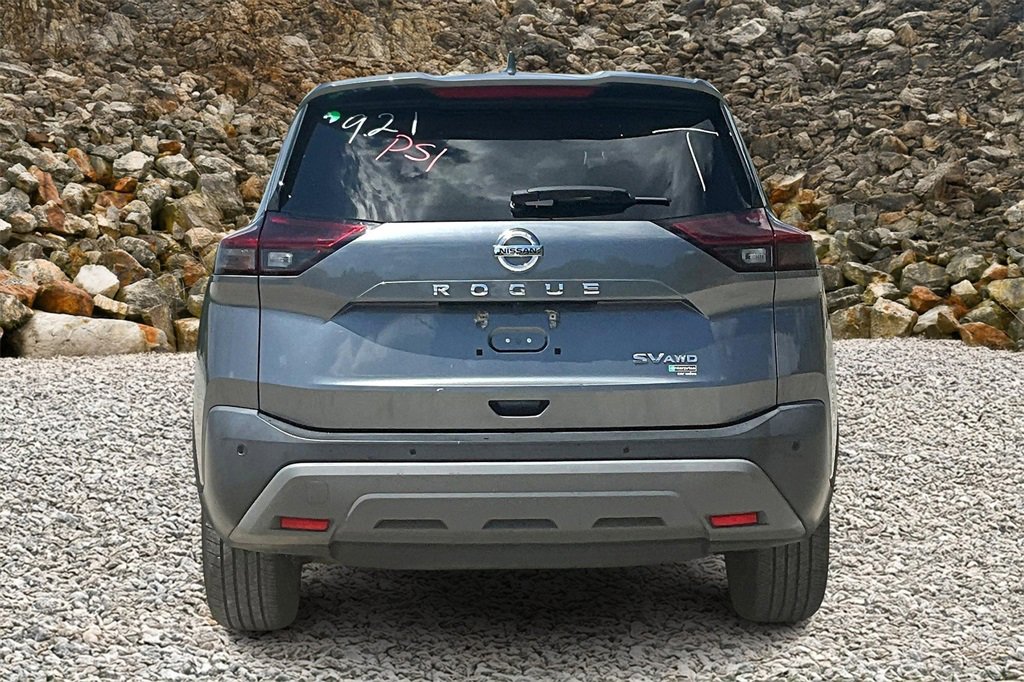 Used 2021 Nissan Rogue SV image 4