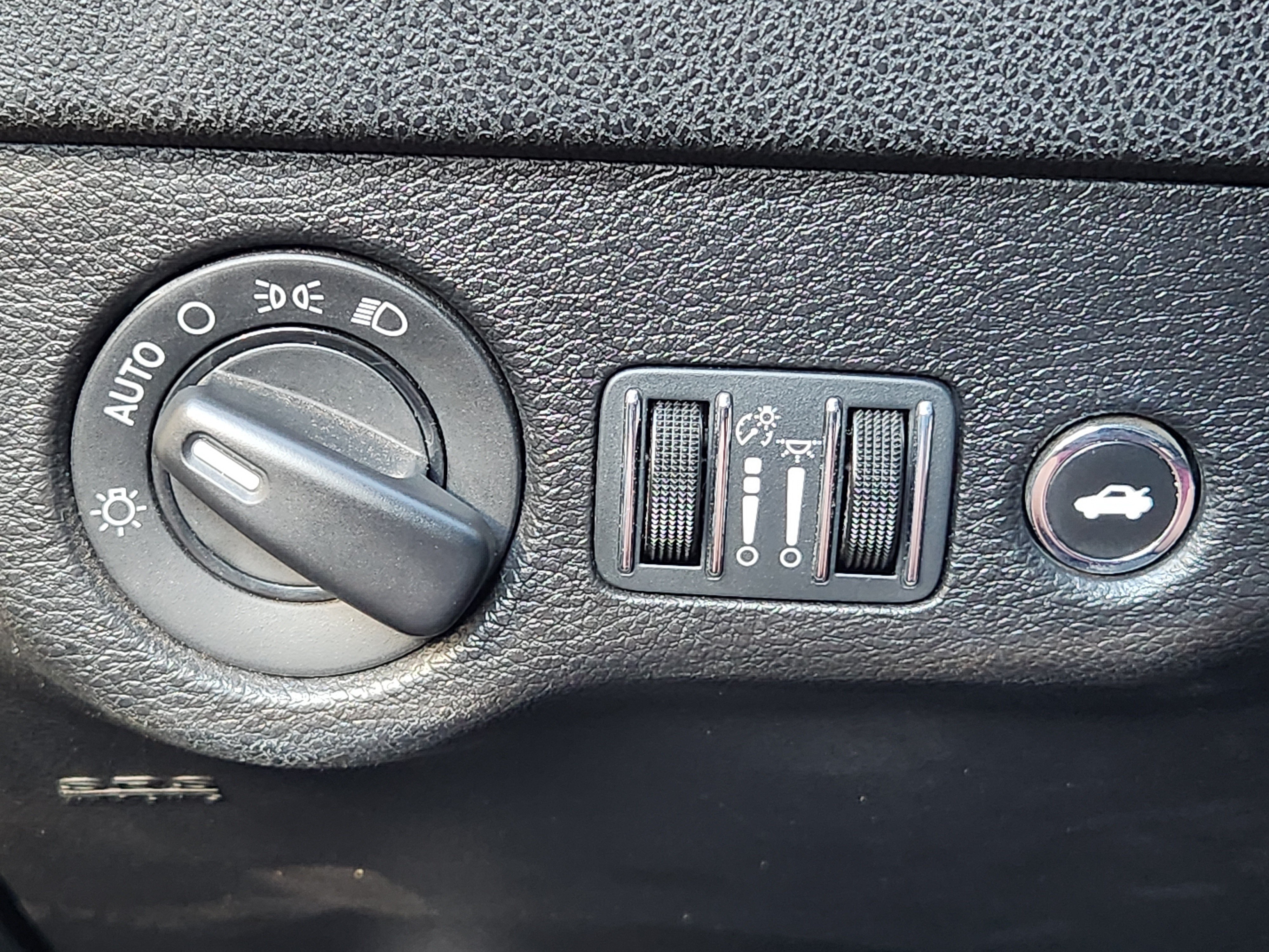Used 2022 Dodge Charger SXT RWD image 23