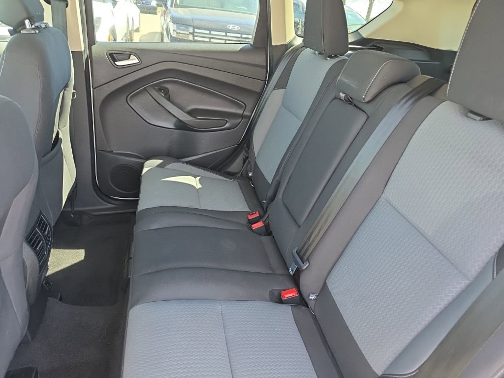 Used 2018 Ford Escape SE image 20