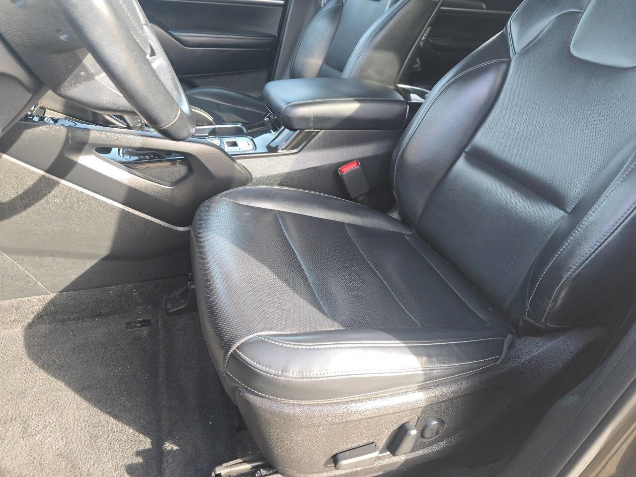 Used 2022 Kia Telluride S image 21