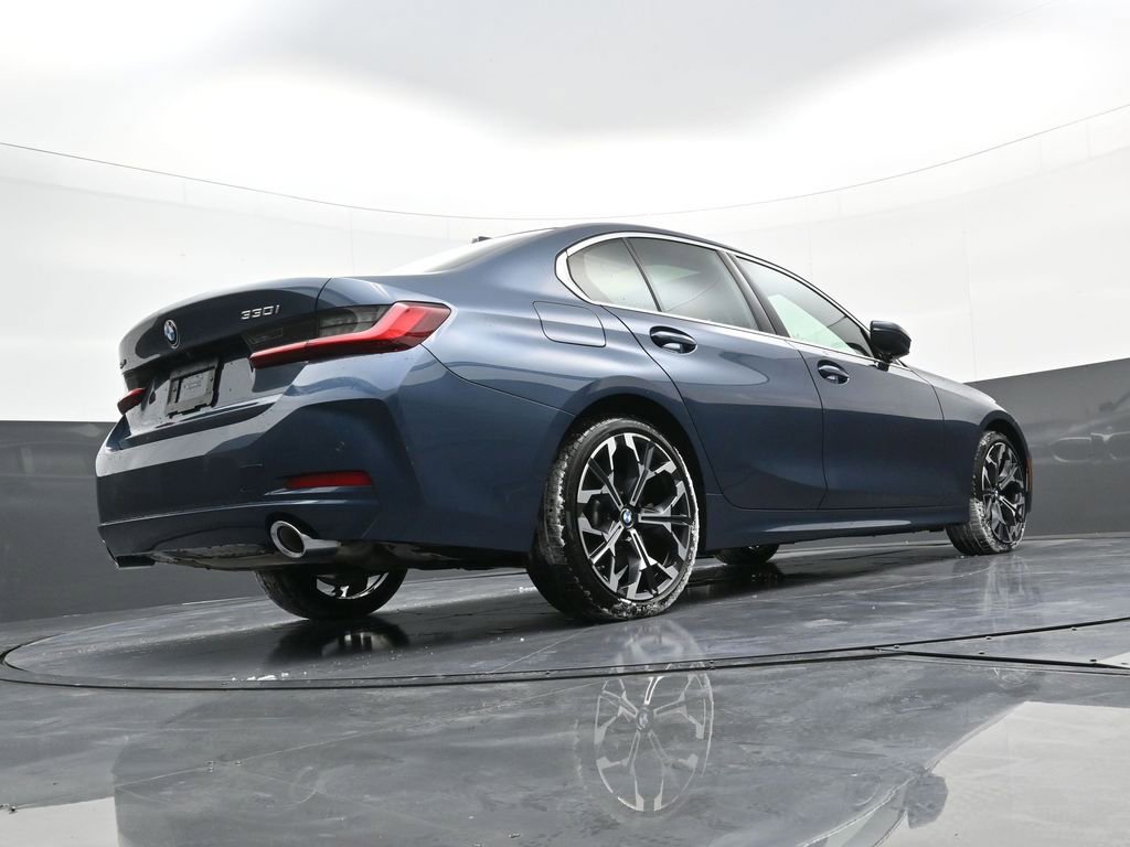New 2025 BMW 330i xDrive Sedan w/ Premium Package image 27