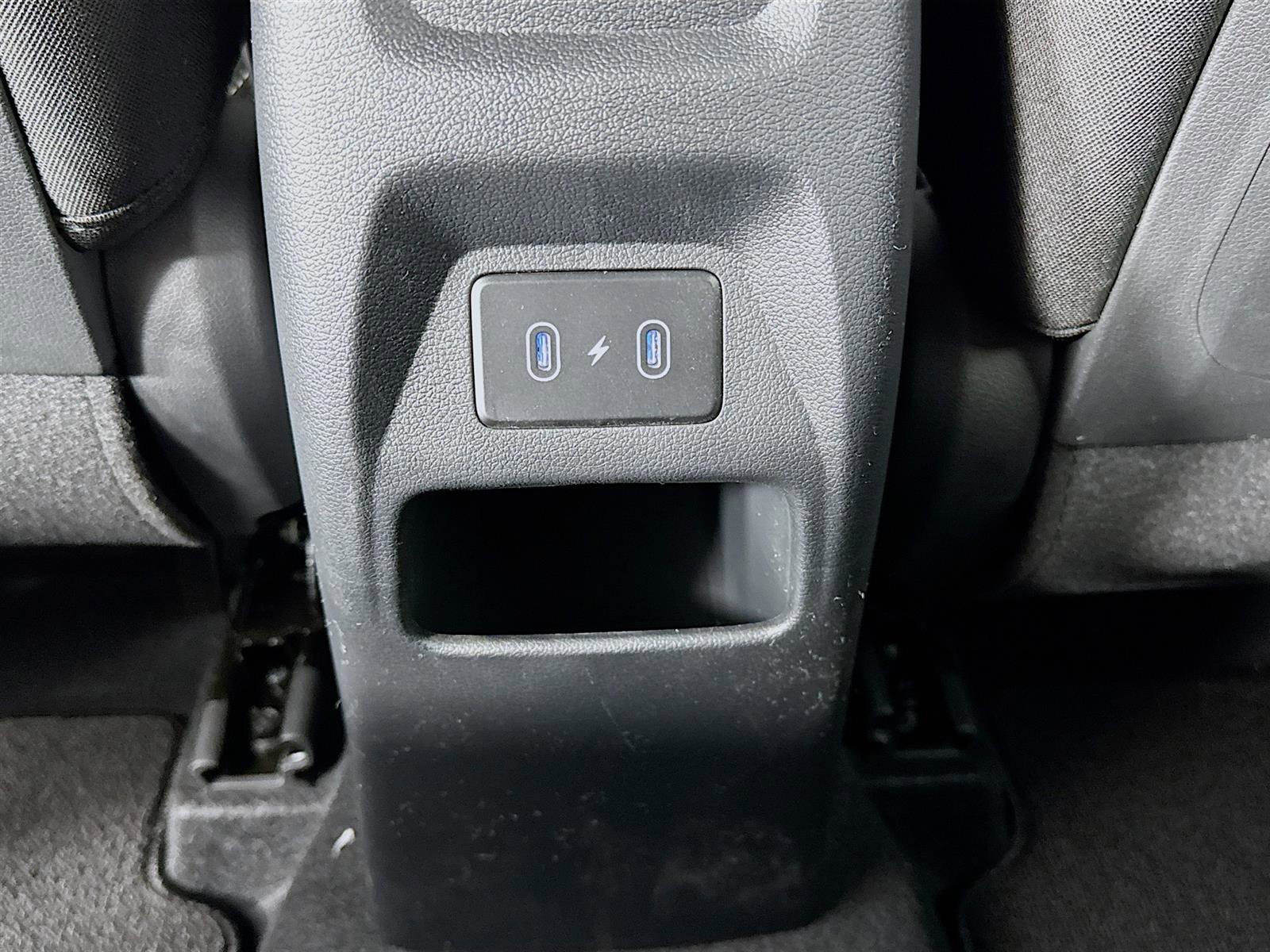 New 2025 Hyundai Venue SEL image 24