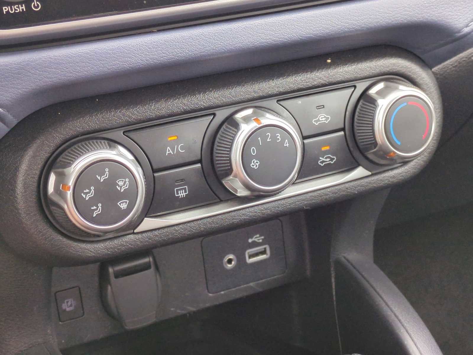 Used 2024 Nissan Versa SV image 17