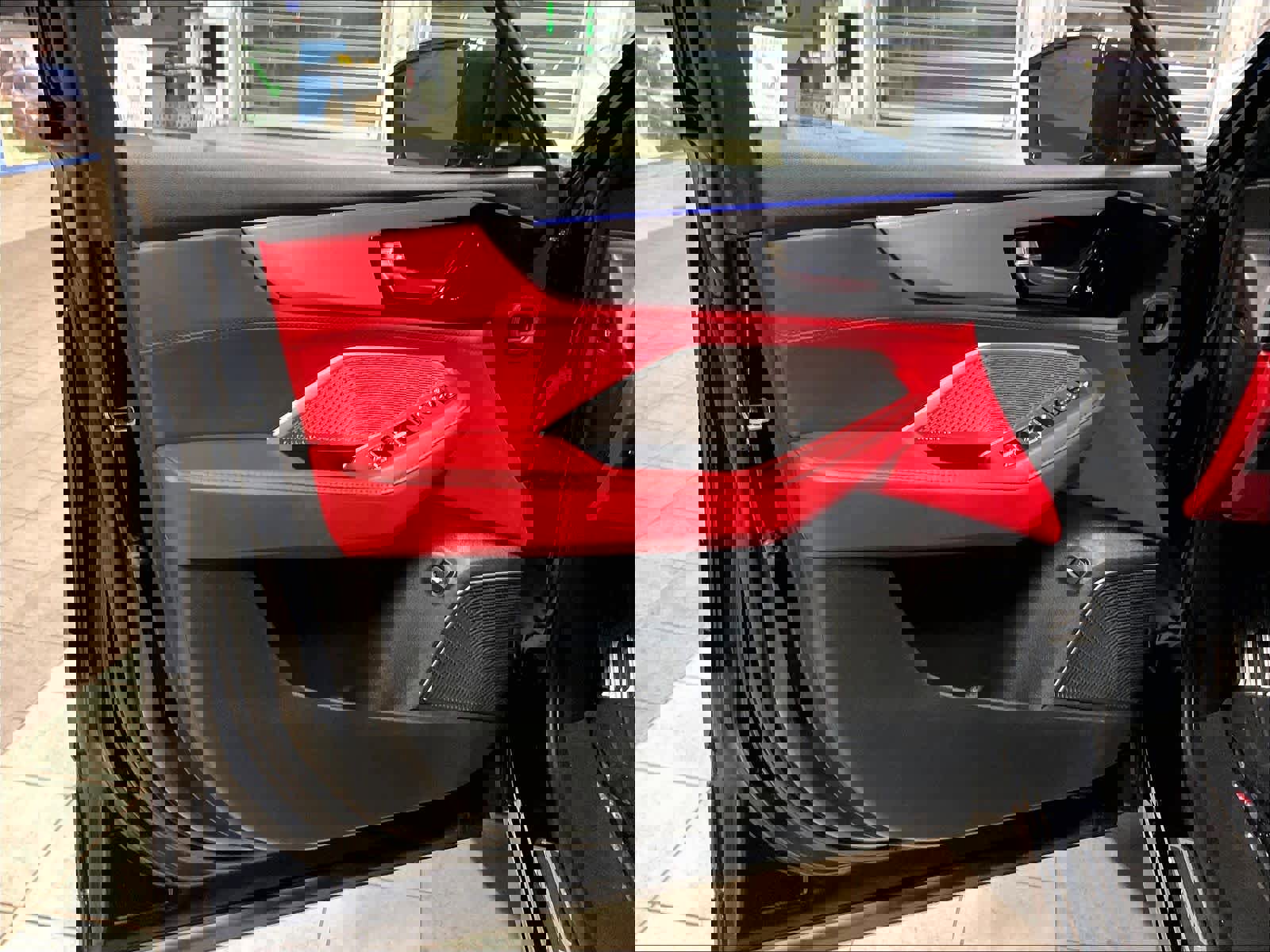 Used 2023 Acura MDX A-Spec image 9