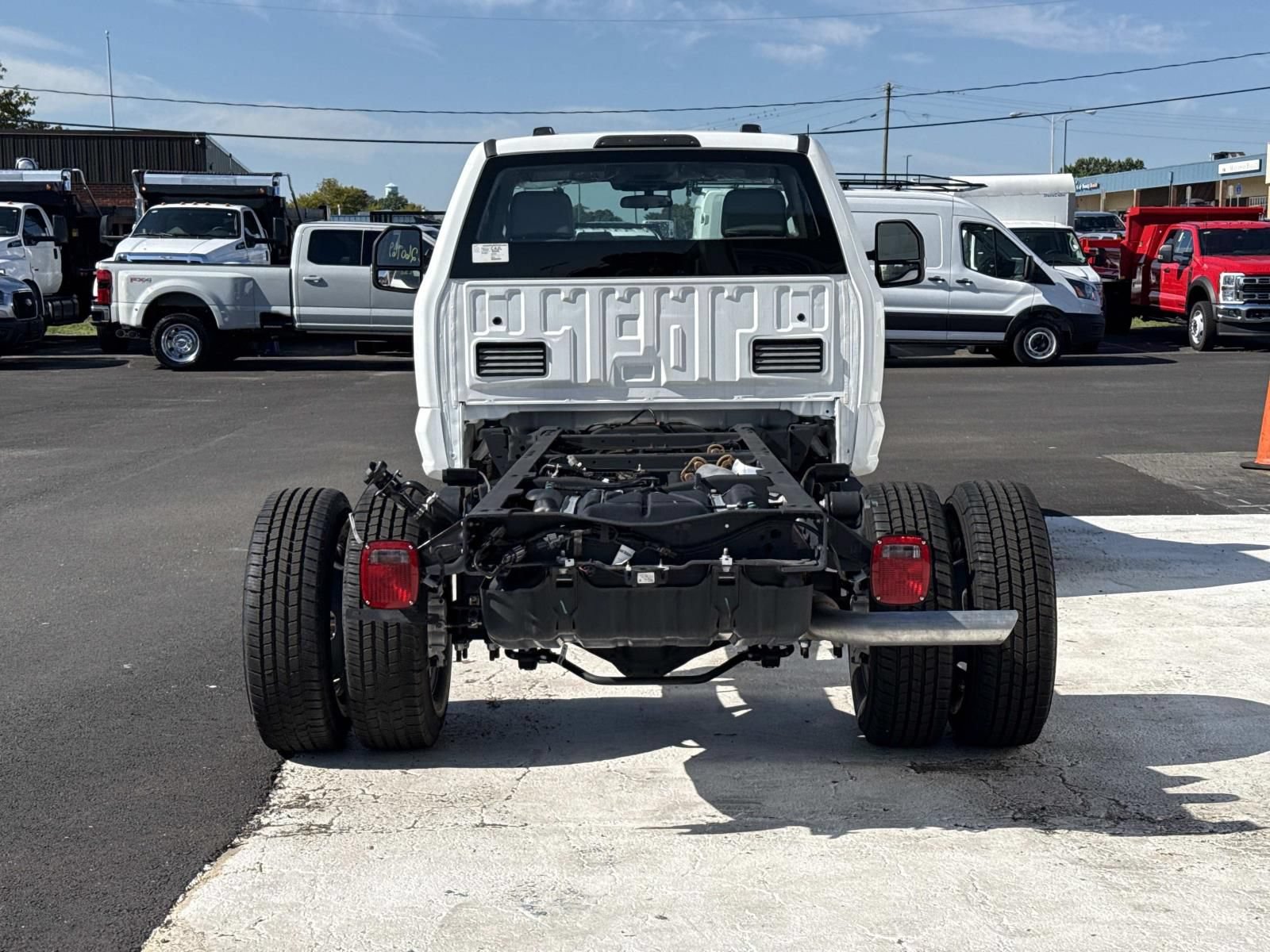 New 2026 Ford F350 XL w/ XL Chrome Package AWD/4WD image 4