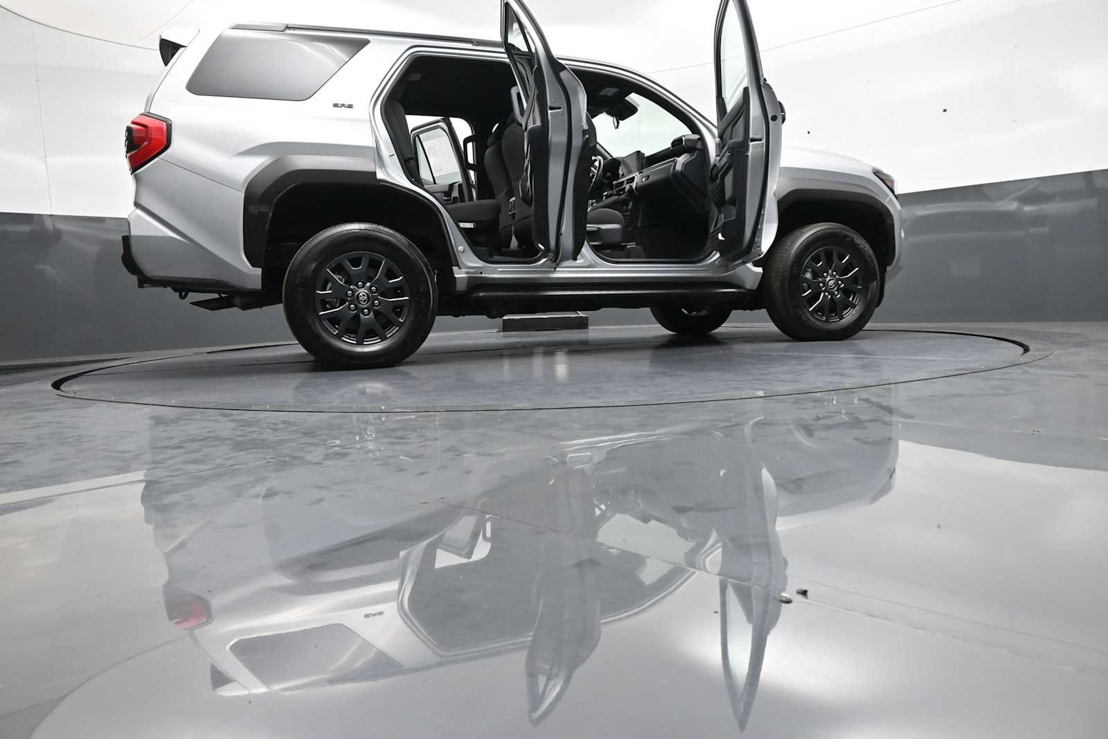 Certified 2025 Toyota 4Runner SR5 AWD/4WD image 48