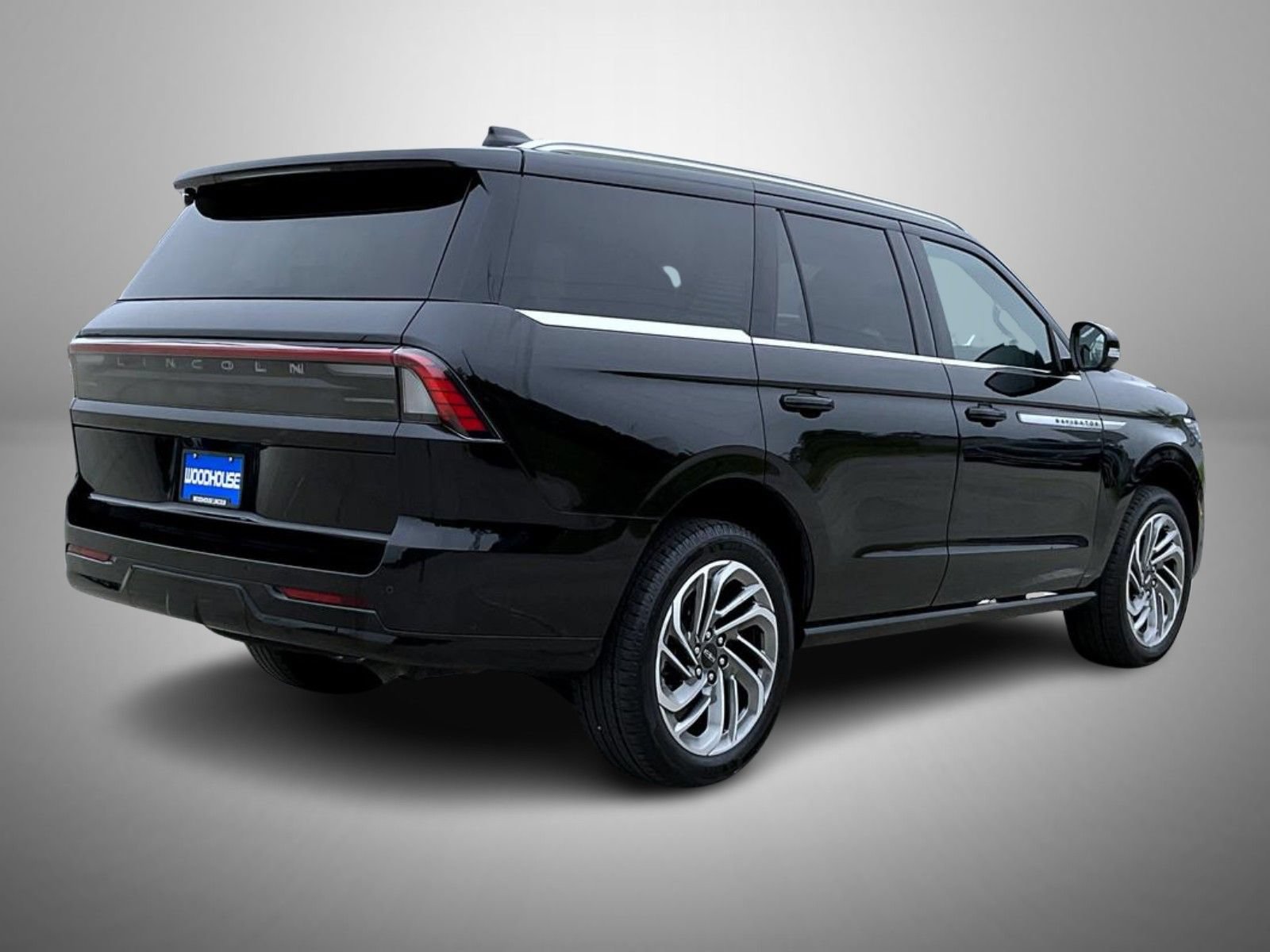 Used 2025 Lincoln Navigator Reserve AWD/4WD image 5