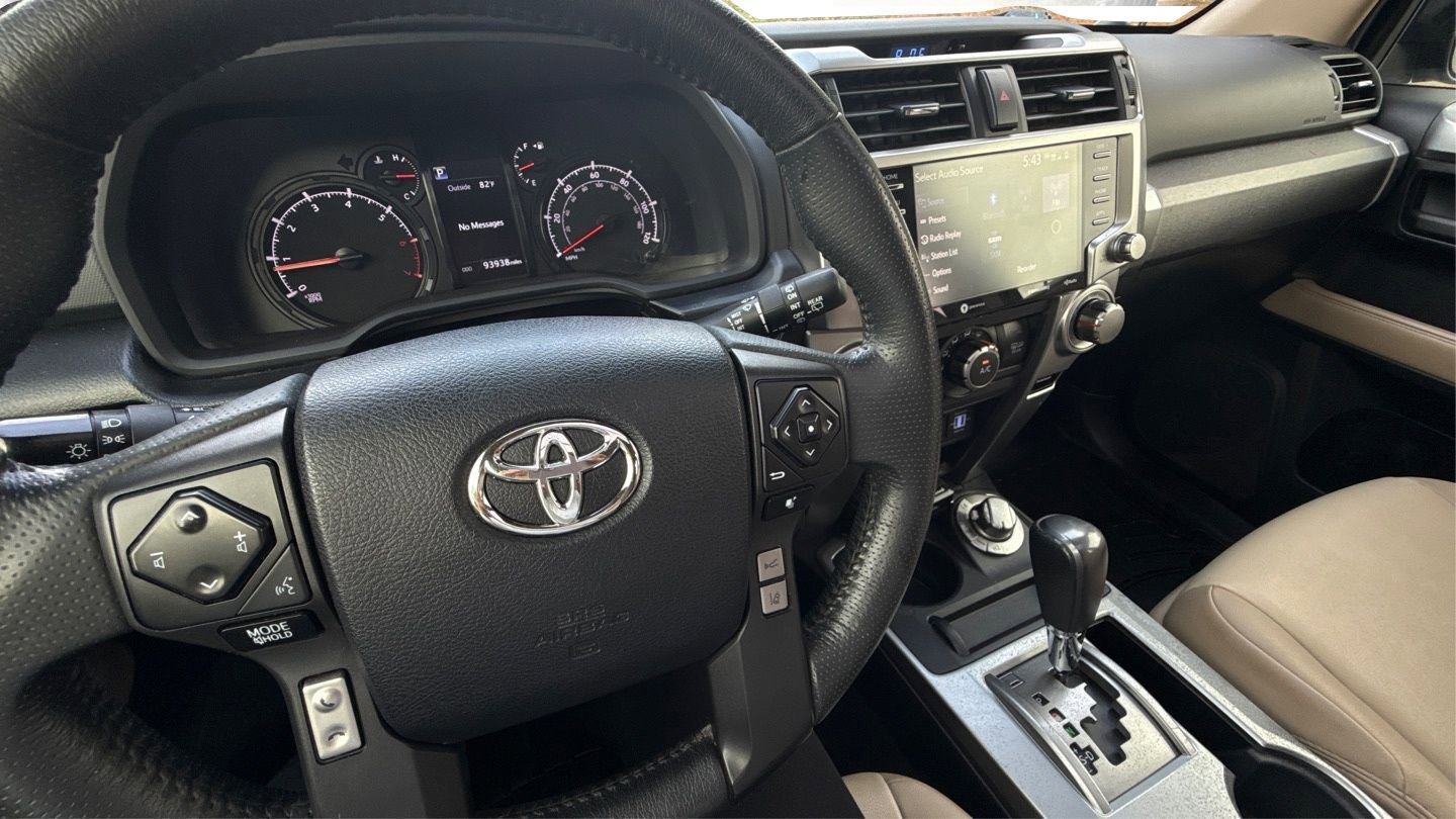 Used 2020 Toyota 4Runner SR5 Premium w/ Moonroof Package AWD/4WD image 17