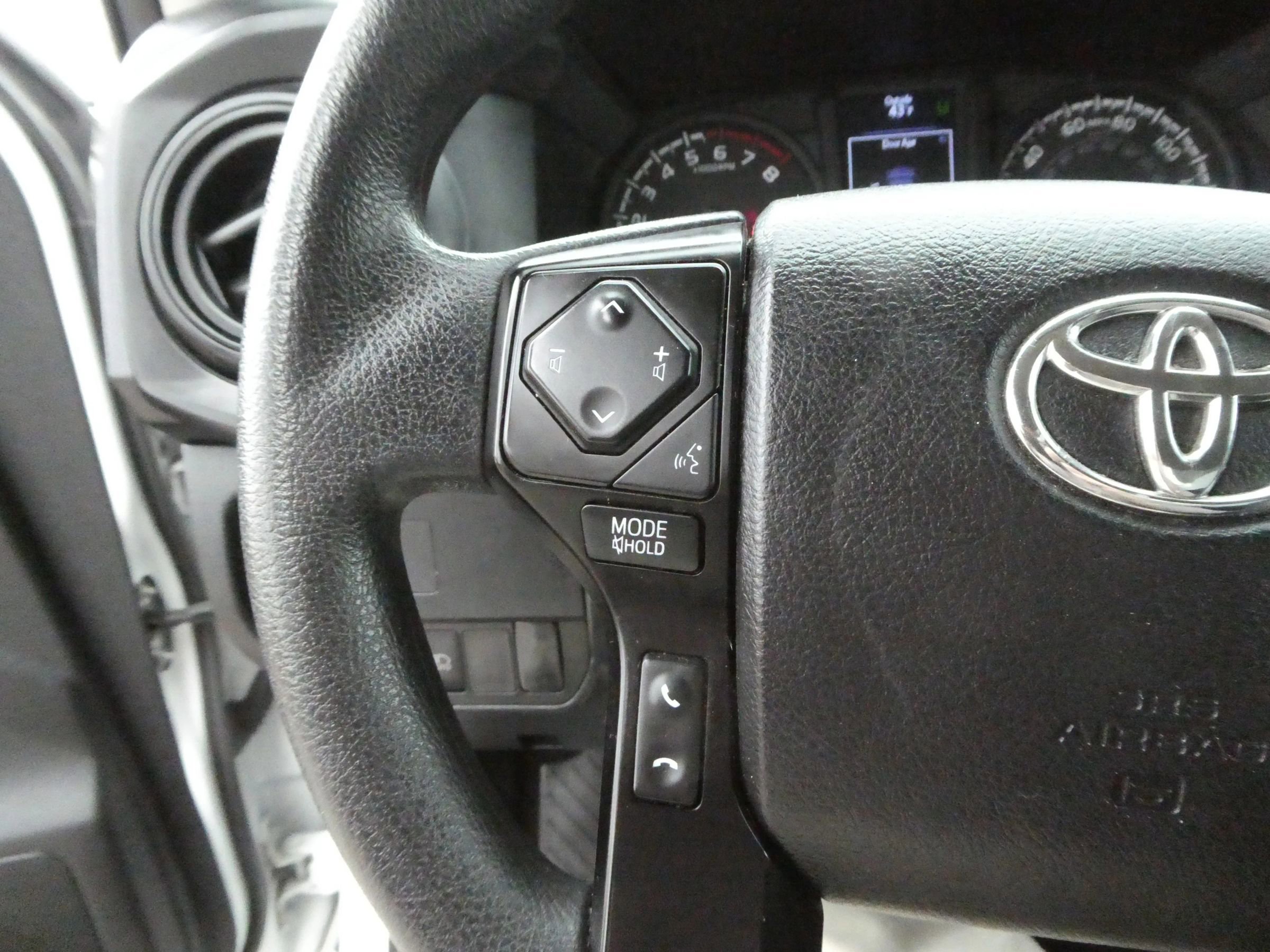 Used 2022 Toyota Tacoma SR image 16