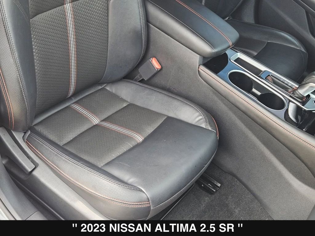 Used 2023 Nissan Altima 2.5 SR FWD image 32