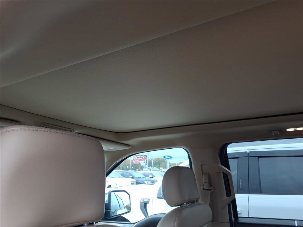 Used 2019 Ford F150 Lariat w/ Equipment Group 502A Luxury image 9