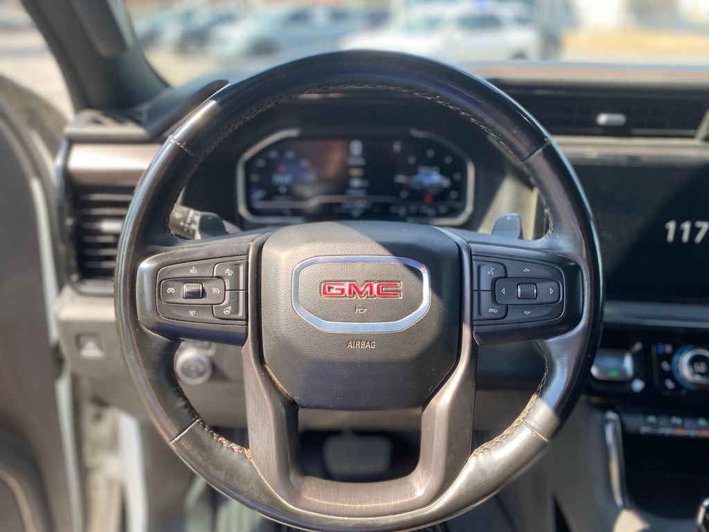 Used 2024 GMC Sierra 1500 AT4 w/ Technology Package AWD/4WD image 18