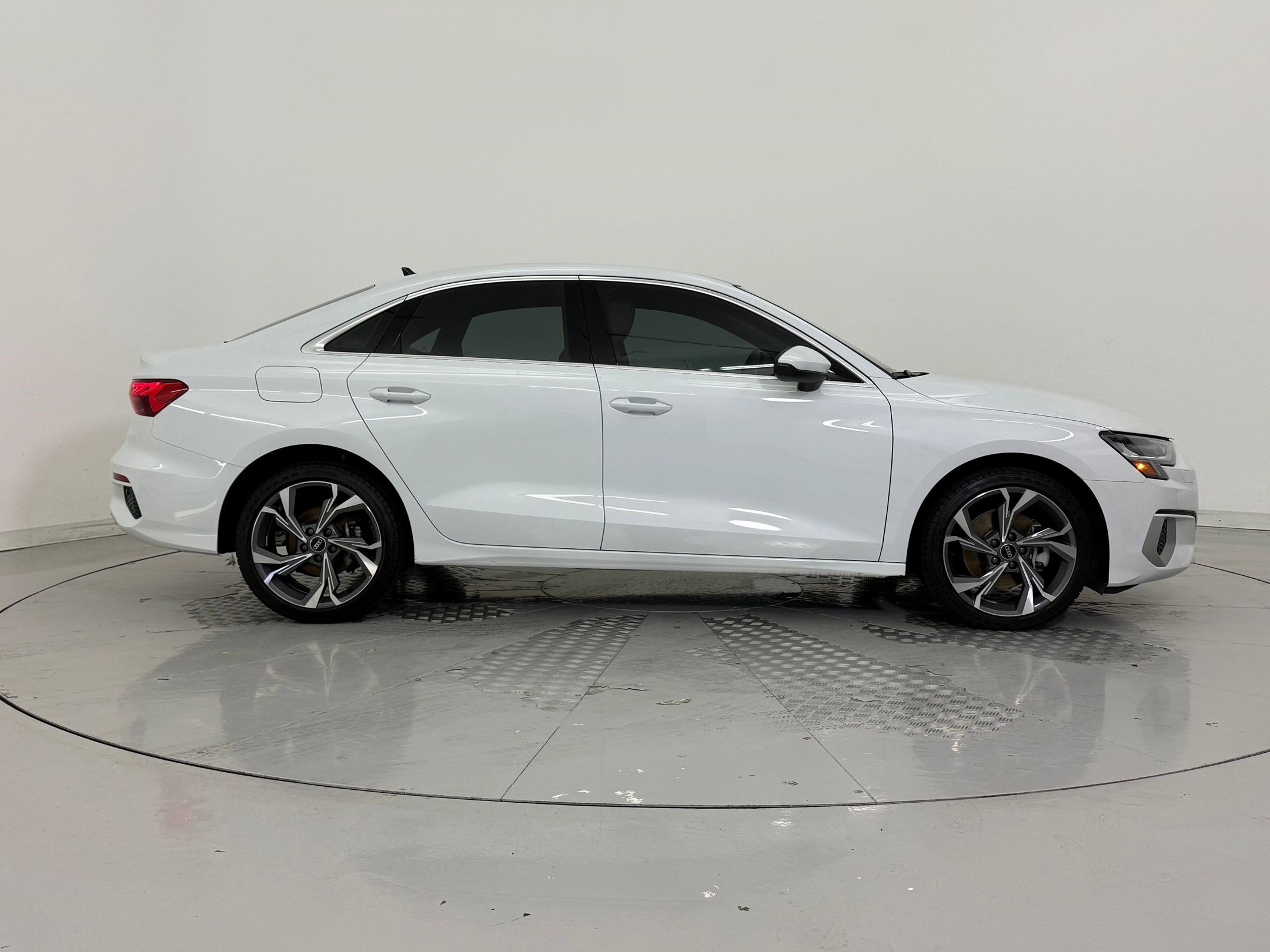 Certified 2022 Audi A3 2.0T Premium w/ 18" Wheel Package image 8