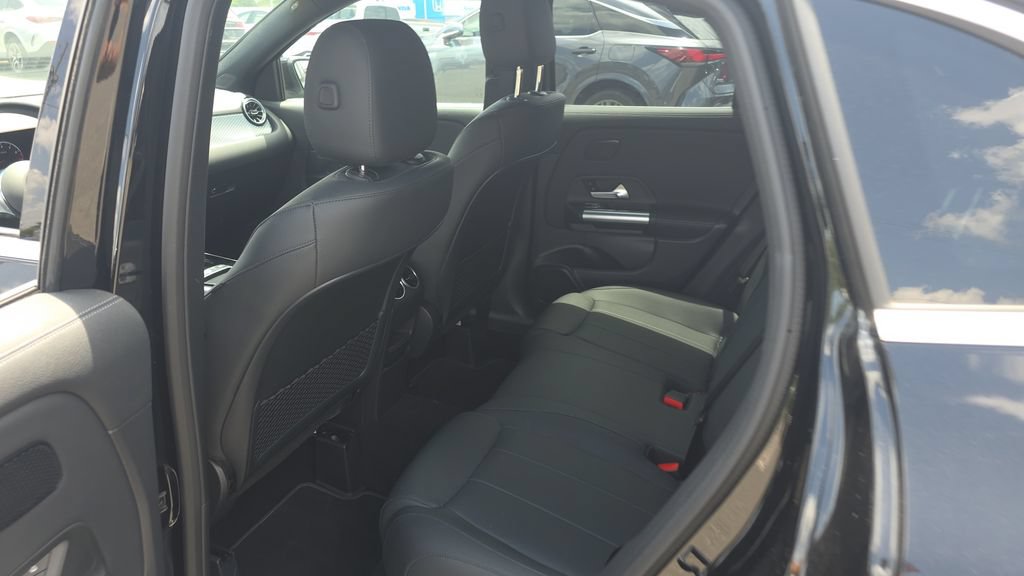 Certified 2025 Mercedes-Benz GLA 250 image 23