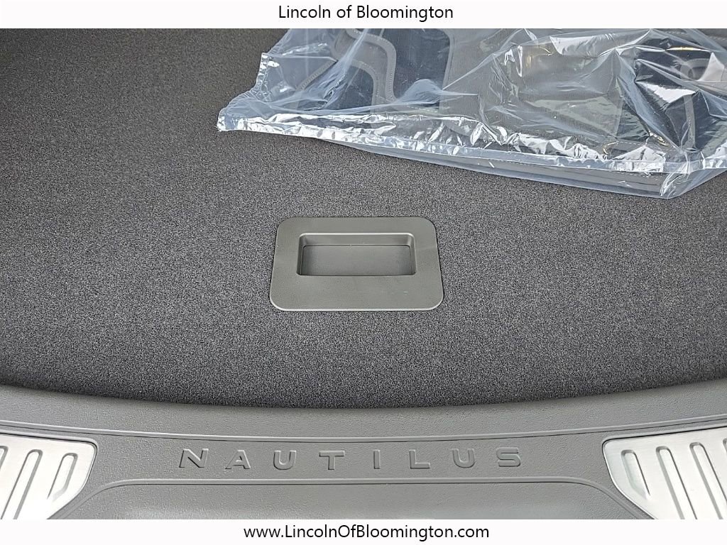 New 2024 Lincoln Nautilus Black Label w/ Jet Appearance Package (87T) image 47