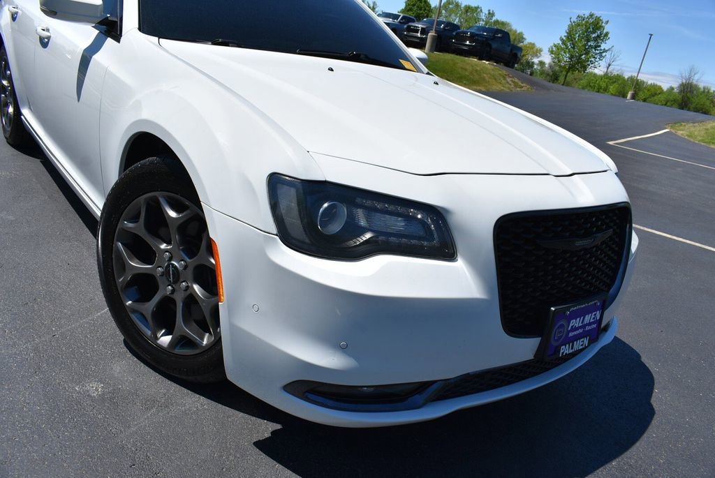 Used 2015 Chrysler 300 S w/ 300S Premium Group AWD/4WD image 2
