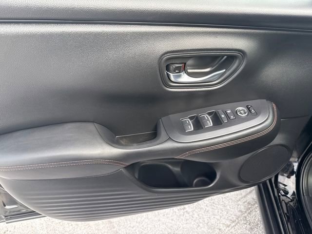 Certified 2025 Honda HR-V Sport image 9