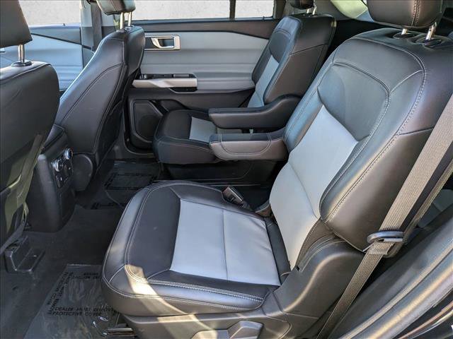 Used 2022 Ford Explorer XLT w/ Equipment Group 202A RWD image 27