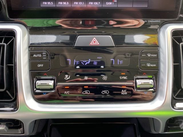 Used 2022 Kia Sorento EX AWD/4WD image 29