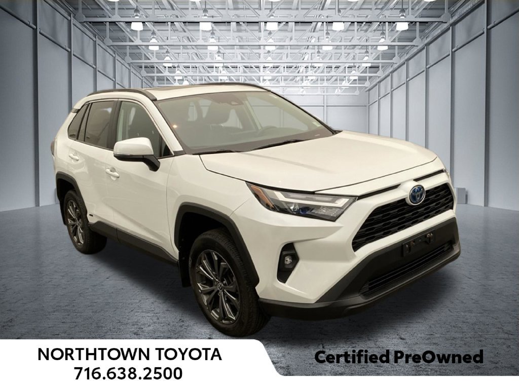 Used 2023 Toyota RAV4 XLE Premium AWD/4WD image 3