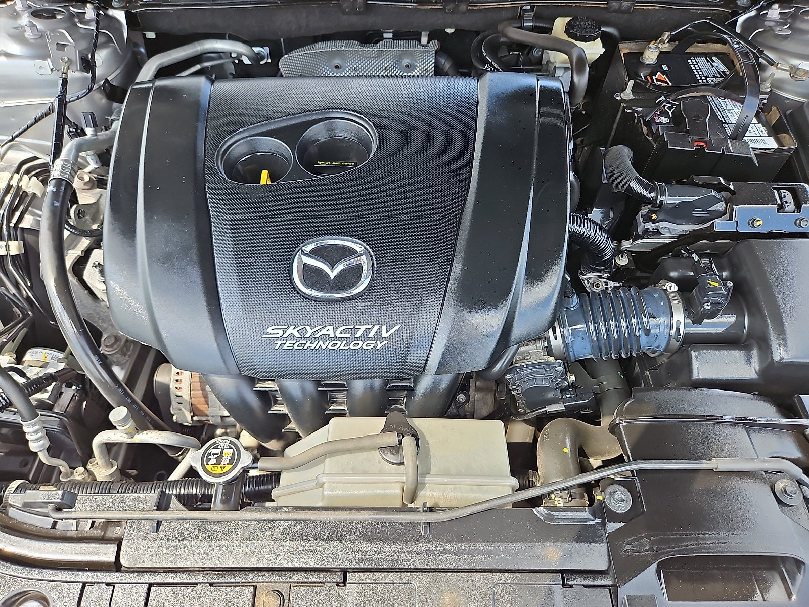 Used 2016 MAZDA MAZDA3 i Sport w/ Preferred Equipment Package FWD image 28