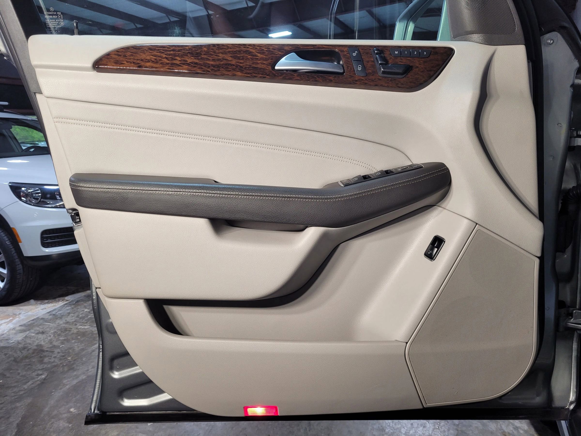 Used 2014 Mercedes-Benz ML 350 2WD w/ Premium 1 Package image 15