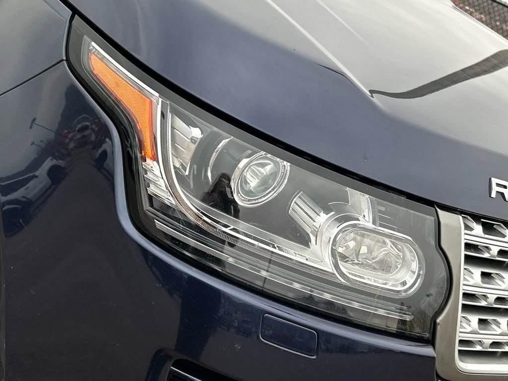 Used 2014 Land Rover Range Rover HSE image 31