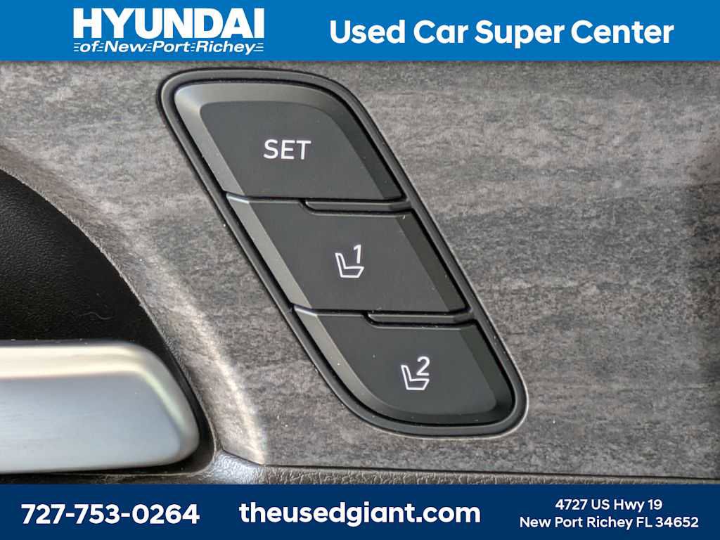 Used 2020 Hyundai Santa Fe Limited image 26