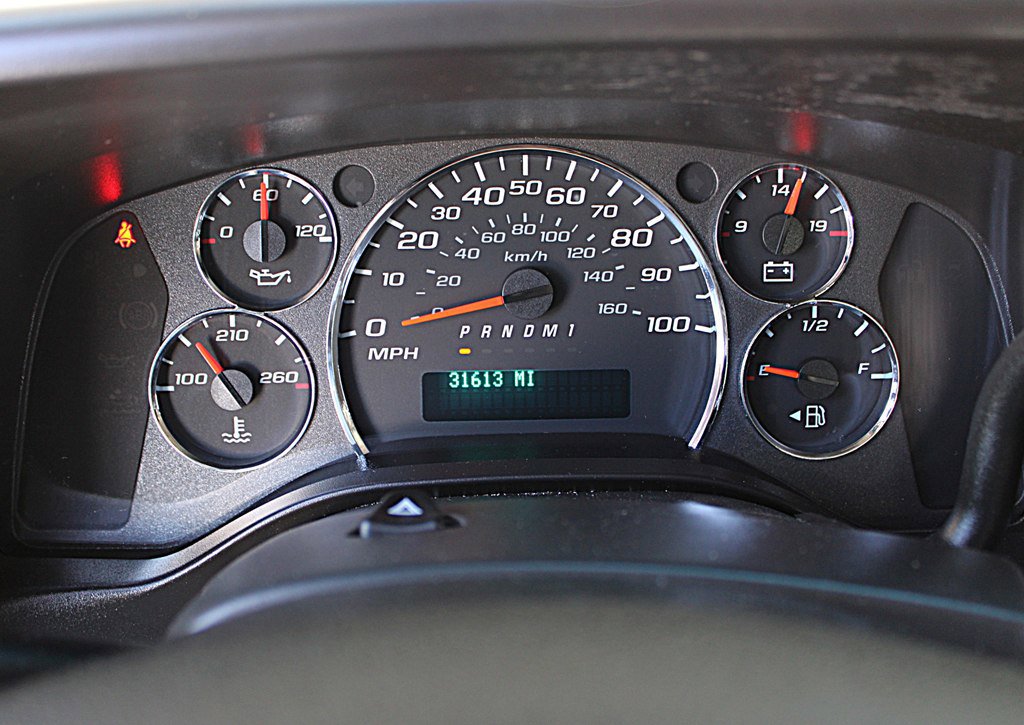 Used 2024 GMC Savana 2500 w/ Driver Convenience Package image 23