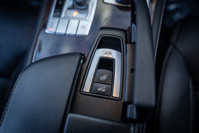 Used 2015 Mercedes-Benz SL 400 SL 400 Roadster image 34