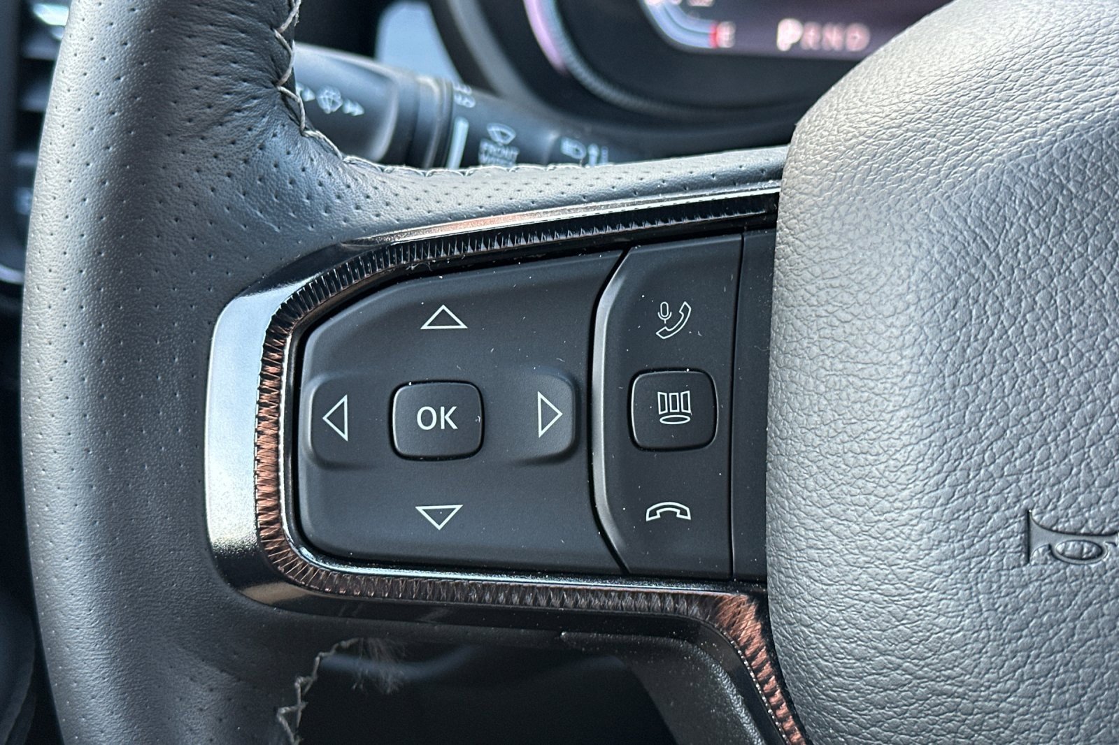 Used 2025 RAM 2500 Rebel w/ Rebel Level 2 Equipment Group image 36