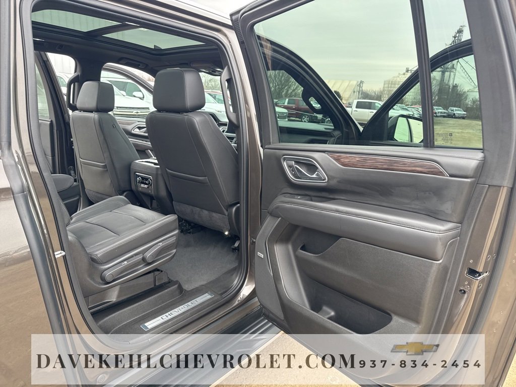 Certified 2021 Chevrolet Suburban LT w/ Luxury Package image 25