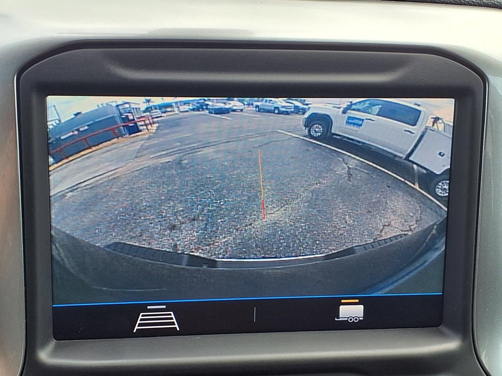 Used 2022 Chevrolet Silverado 2500 LT AWD/4WD image 4