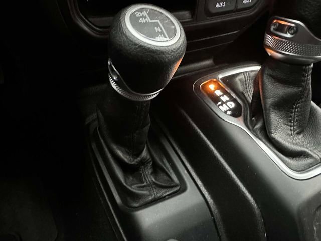 Used 2022 Jeep Wrangler Unlimited Sport image 19