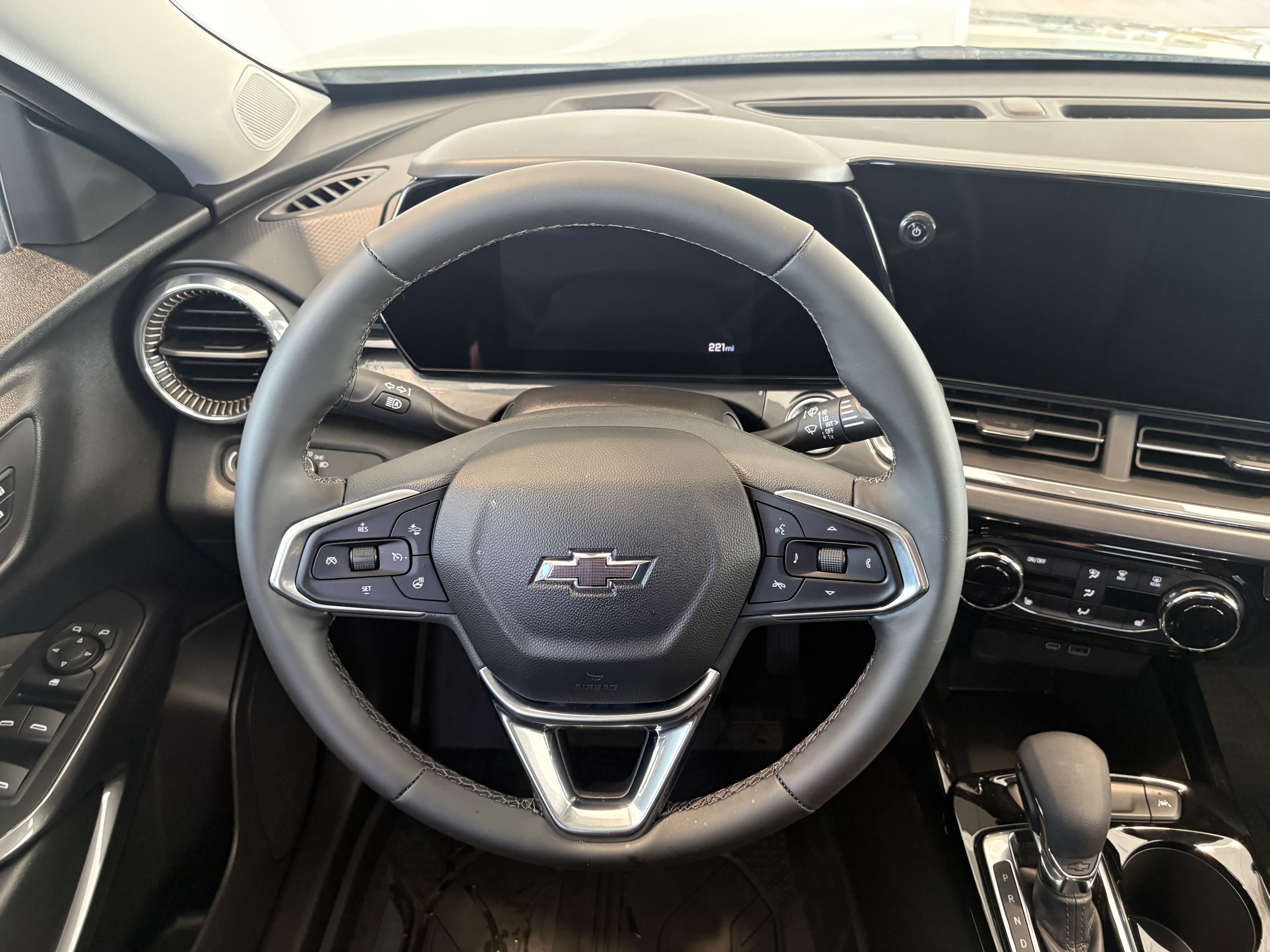 New 2026 Chevrolet Trax ACTIV FWD image 14
