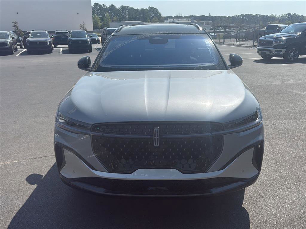 Used 2024 Lincoln Nautilus Reserve w/ Equipment Group 202A image 5