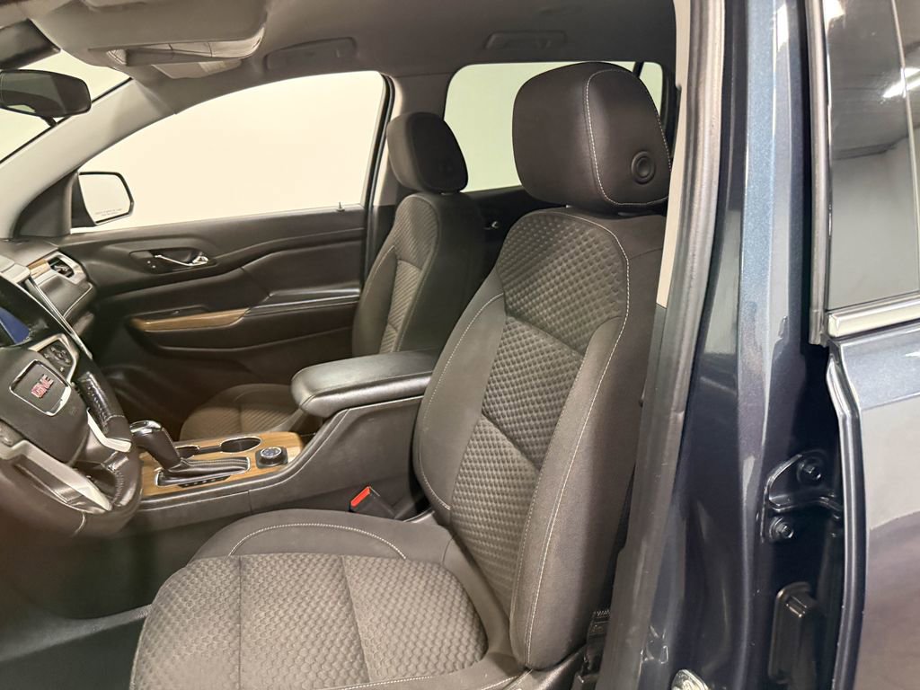 Used 2019 GMC Acadia SLE image 59