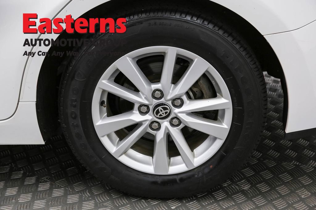 Used 2025 Toyota Camry LE image 34