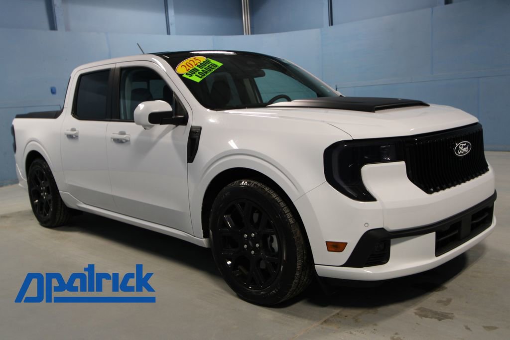 Used 2025 Ford Maverick Lobo image 1